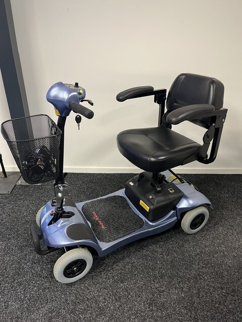 Freerider 4 wiel blauw.jpg